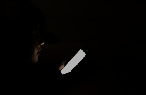 Áp lực đồng trang lứa – Khi sự thành công của người khác trở thành cái bóng của chính&nbsp;mình.